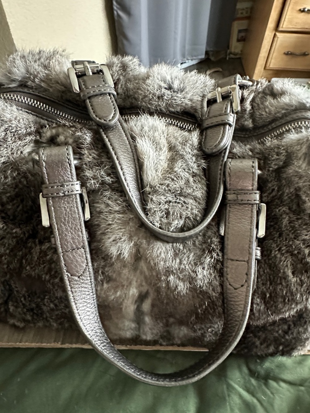 Michael Kors Gray Genuine Fur bag & free MK dustbag - Picture 6 of 10